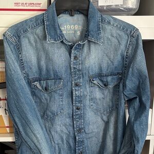 GAP 1969 Classic Blue Denim Button Down Long Sleeve Shirt